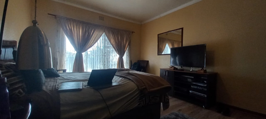 3 Bedroom Property for Sale in Wetton Western Cape
